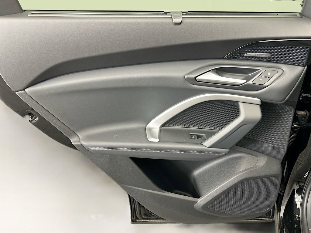 Used 2025 Audi Q5 Premium Plus w/ Premium Plus image 26