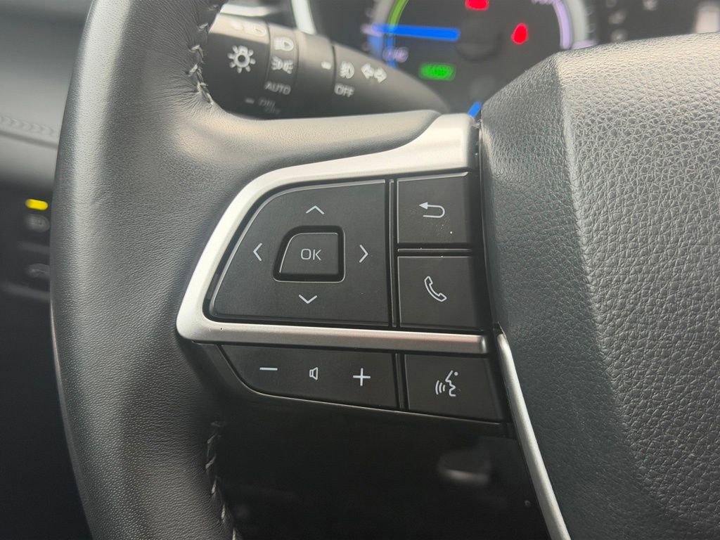 Used 2023 Toyota Highlander XLE image 38