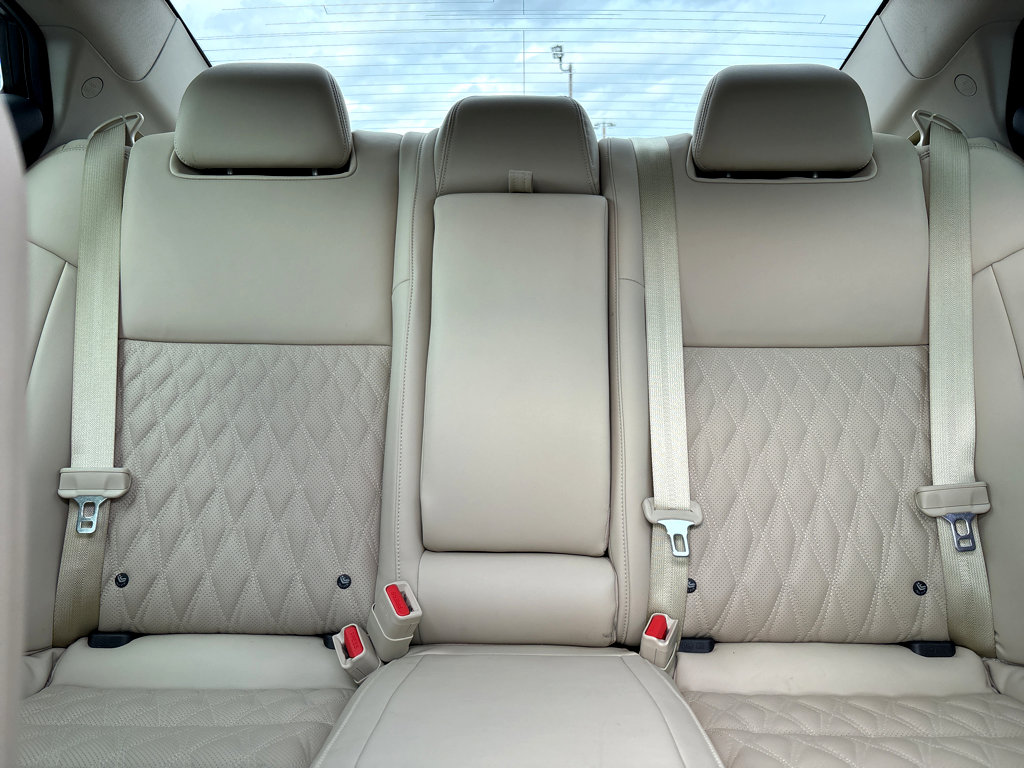 Used 2023 Nissan Maxima Platinum w/ Sport Mat Group image 24