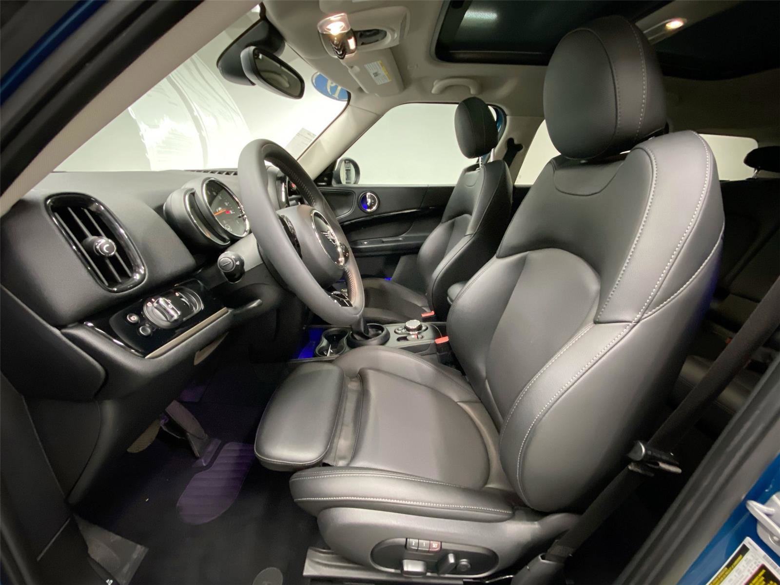 Used 2019 MINI Cooper Countryman SE w/ Premium Package image 17