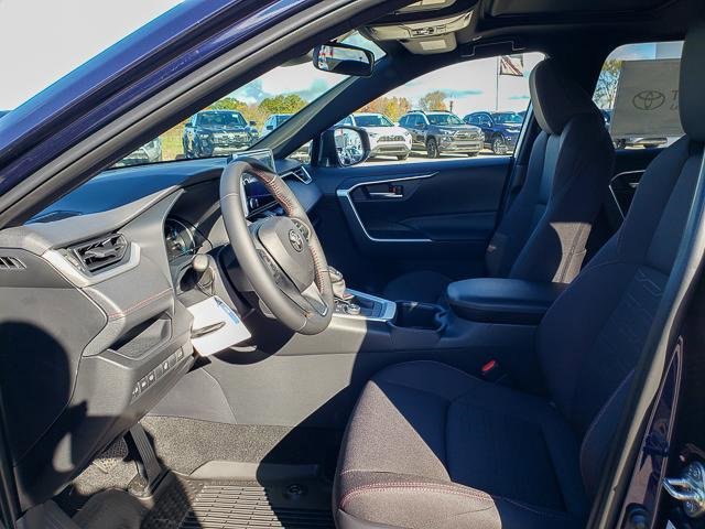 New 2025 Toyota RAV4 SE image 10