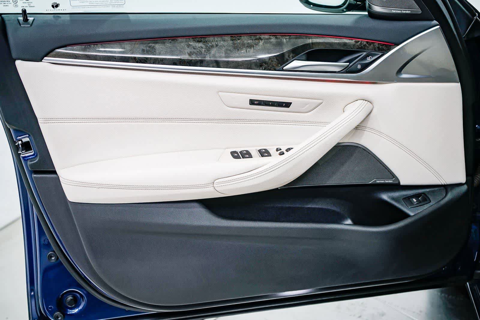 Used 2023 BMW 530i w/ Premium Package image 19