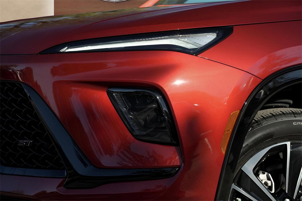 Used 2025 Buick Enclave Sport Touring w/ Power Package image 3