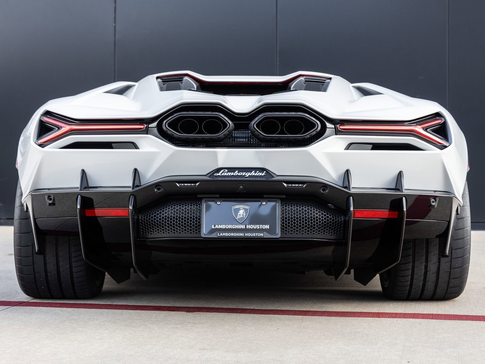 Used 2024 Lamborghini Revuelto AWD/4WD image 8