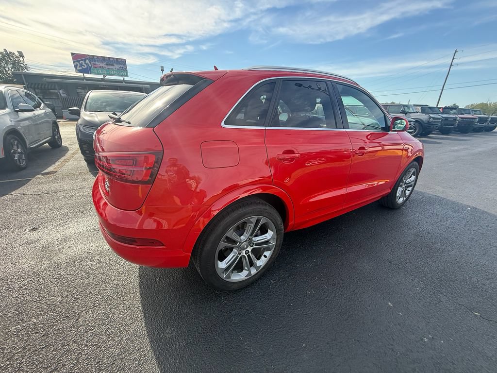 Used 2018 Audi Q3 2.0T Premium Plus w/ Premium Plus Package AWD/4WD image 3