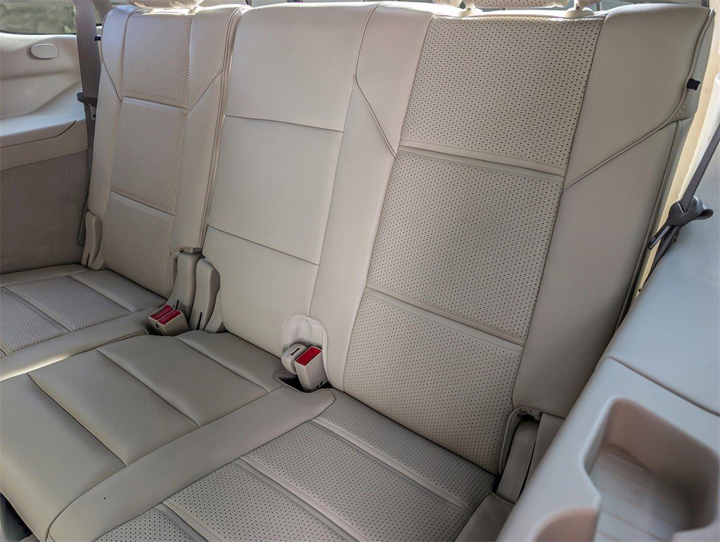 Certified 2022 Cadillac Escalade Premium Luxury Platinum image 16