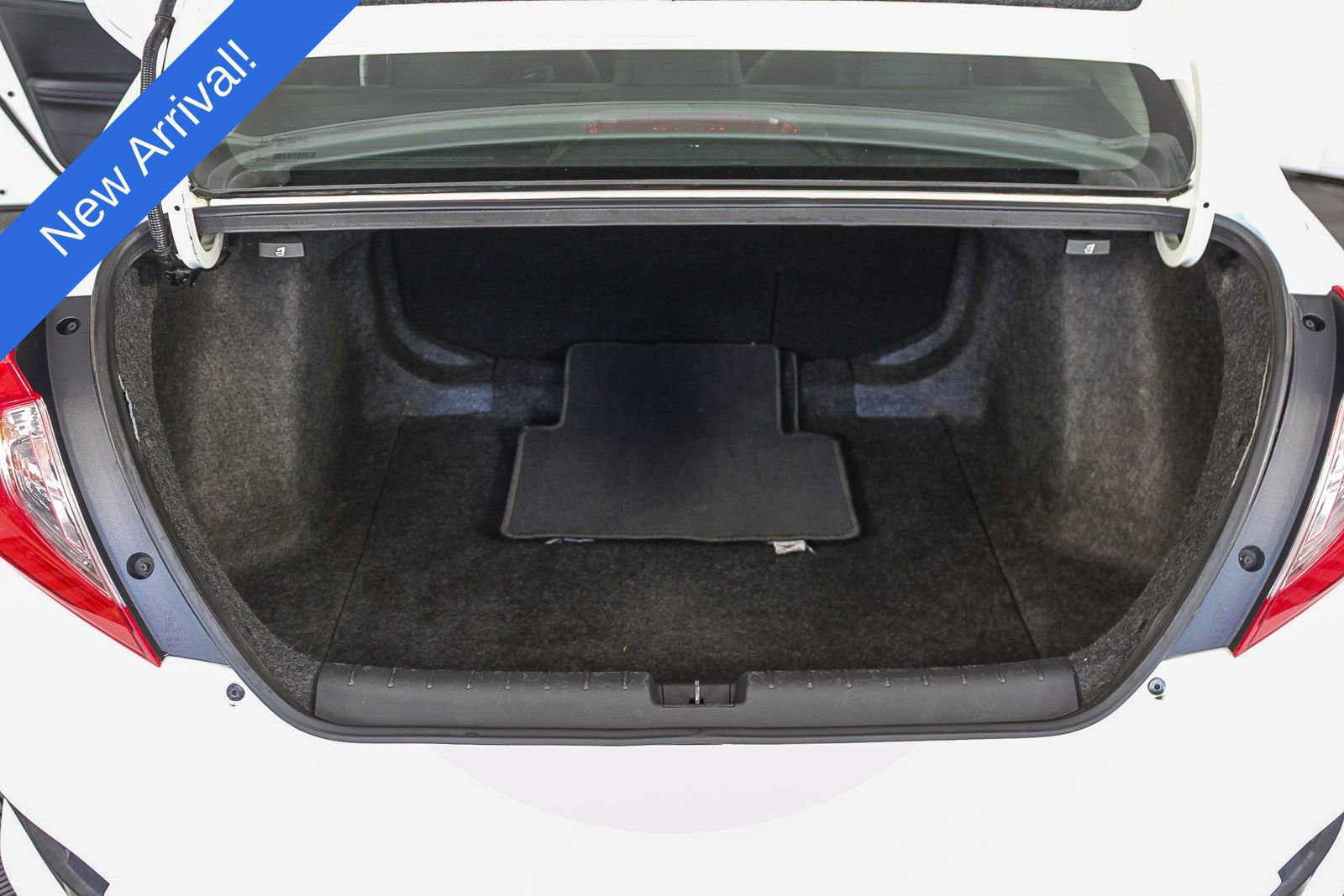 Used 2017 Honda Civic Touring image 27