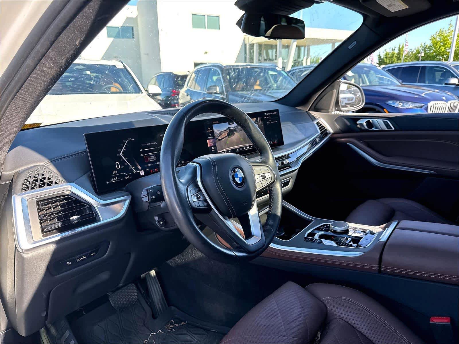 Used 2024 BMW X5 xDrive50e w/ Climate Comfort Package AWD/4WD image 17