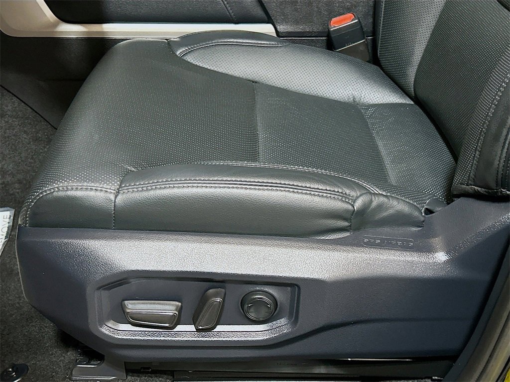 Used 2025 Toyota Tundra Limited image 17