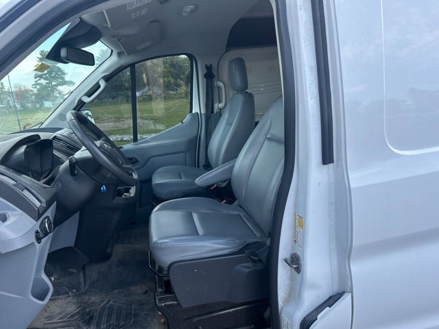 Used 2018 Ford Transit 150 148 Low Roof RWD image 18