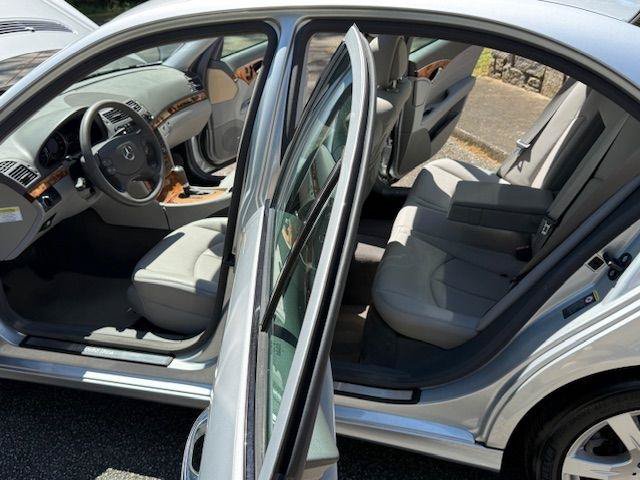 Used 2007 Mercedes-Benz E 350 Sedan image 37