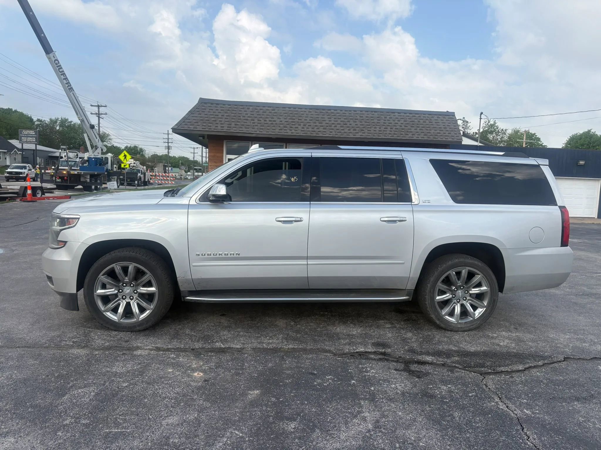 Used 2016 Chevrolet Suburban LTZ AWD/4WD image 4