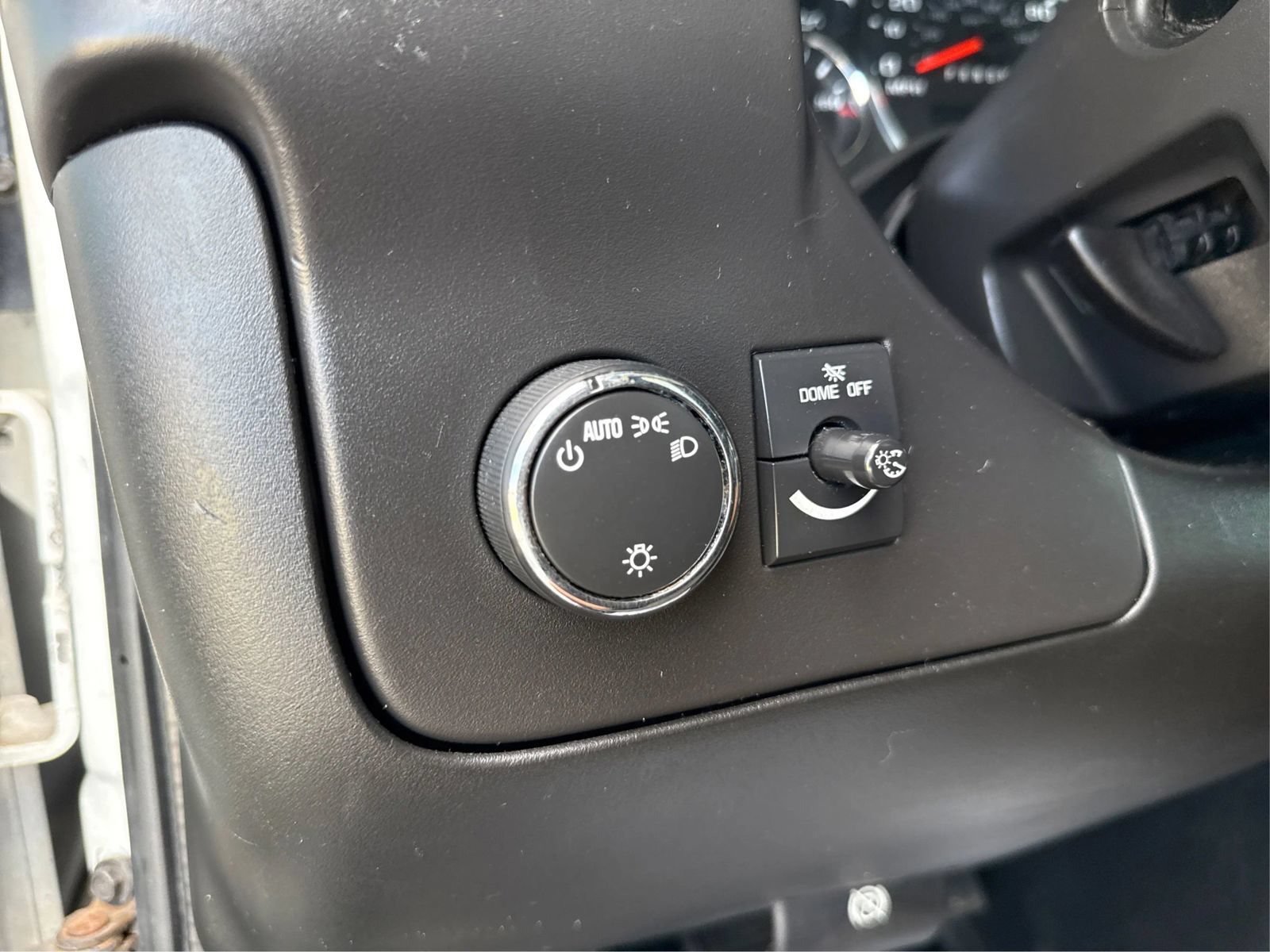 Used 2018 Chevrolet Express 3500 w/ Power Convenience Package RWD image 16