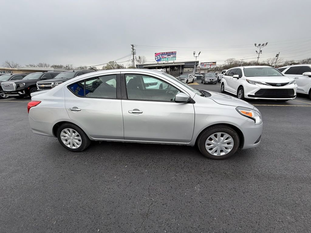 Used 2017 Nissan Versa SV image 2