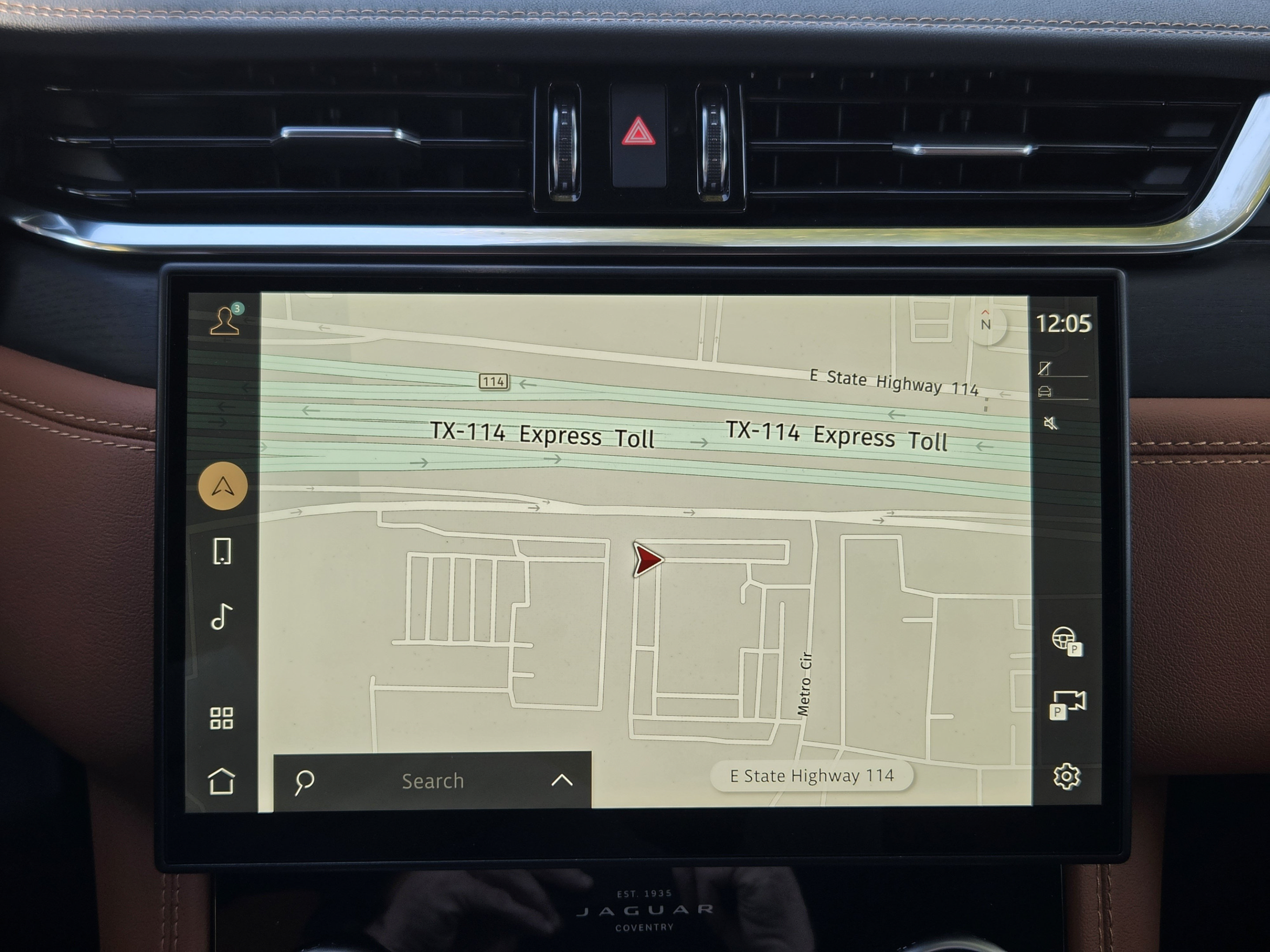 Used 2025 Jaguar F-PACE R-Dynamic S AWD/4WD image 13