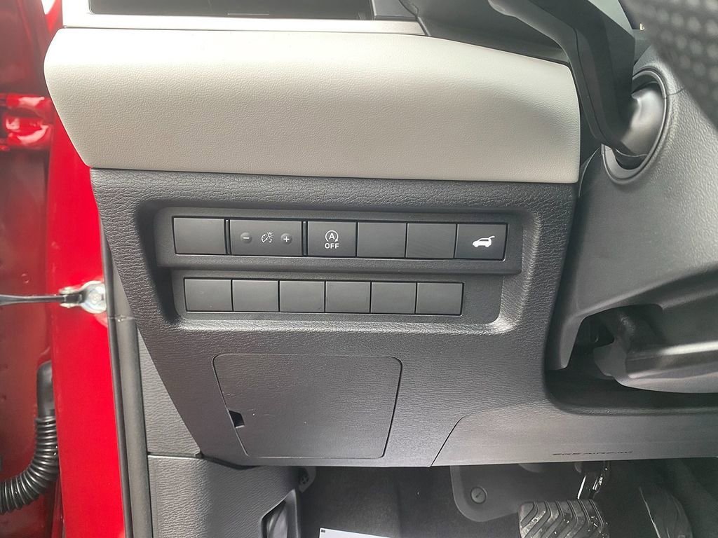 New 2026 Mitsubishi Outlander SE image 11