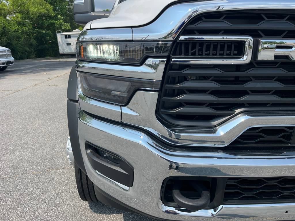 New 2025 RAM 5500 Tradesman image 32