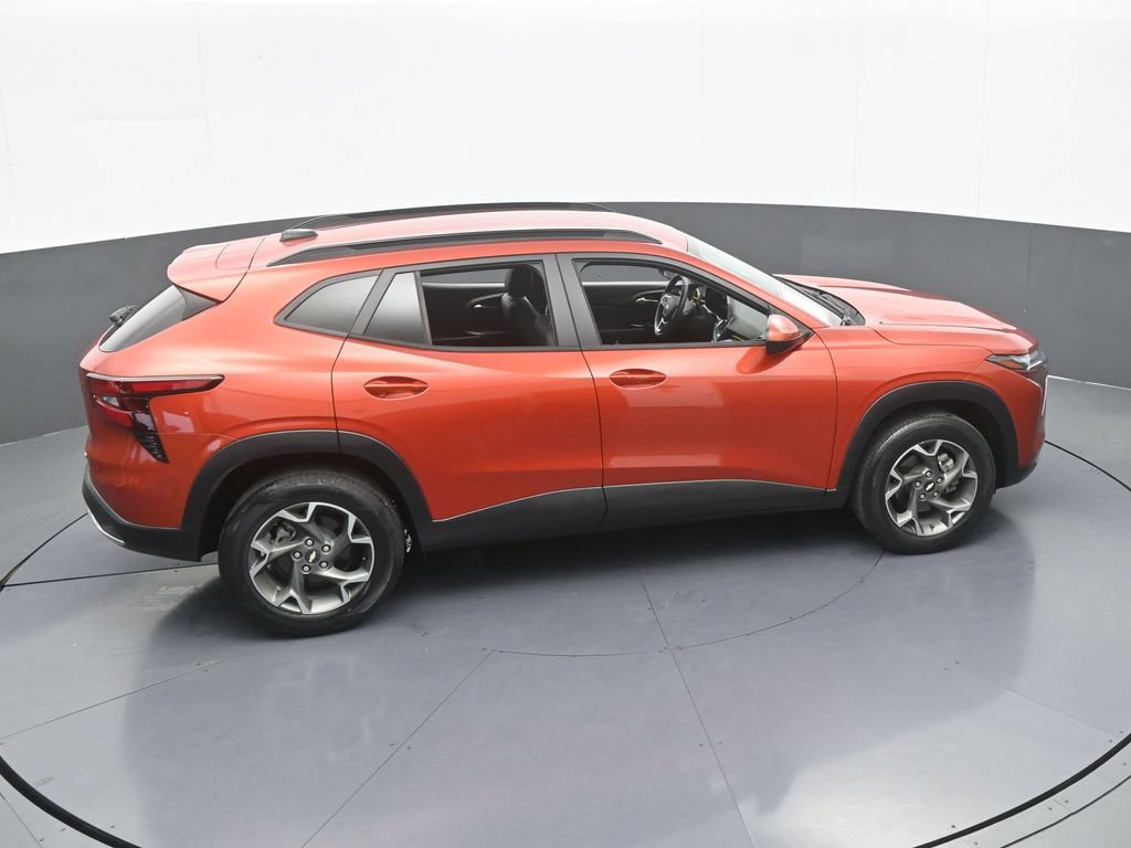 Used 2024 Chevrolet Trax LT w/ Driver Confidence Package FWD image 49