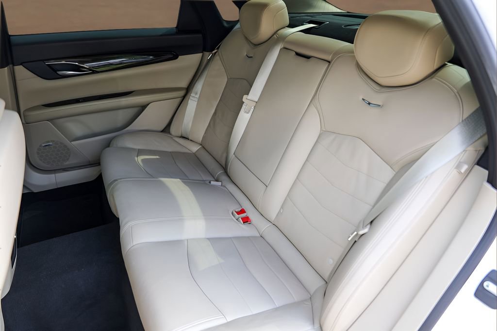Used 2018 Cadillac CT6 2.0T RWD image 25