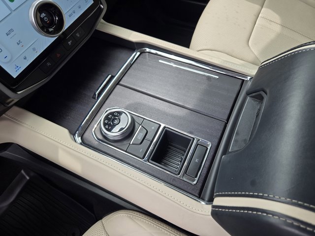 Certified 2023 Ford Expedition Max Platinum RWD image 19