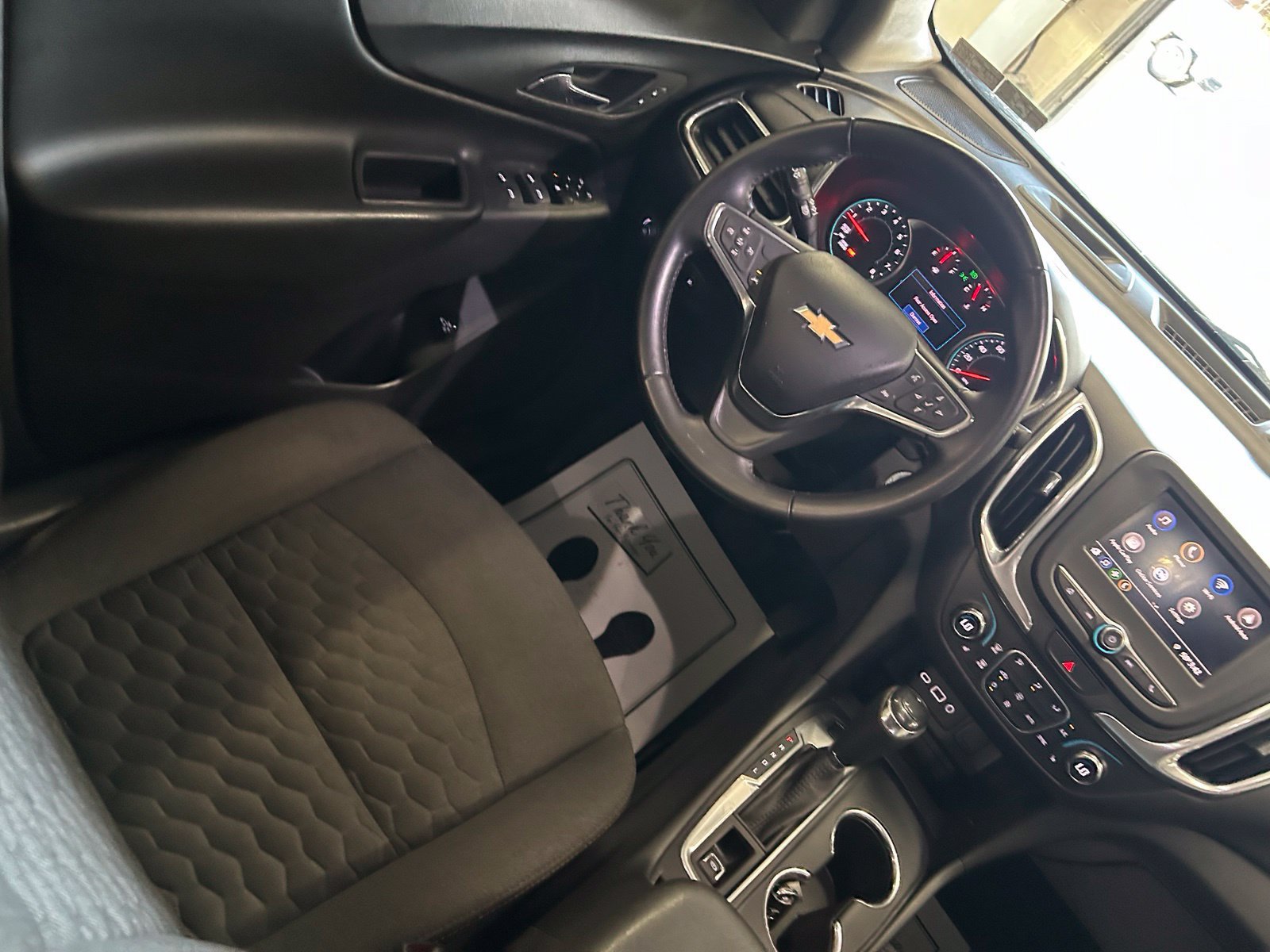 Used 2020 Chevrolet Equinox LT AWD/4WD image 27