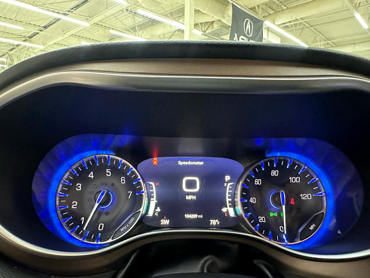 Used 2018 Chrysler Pacifica Touring-L Plus image 23