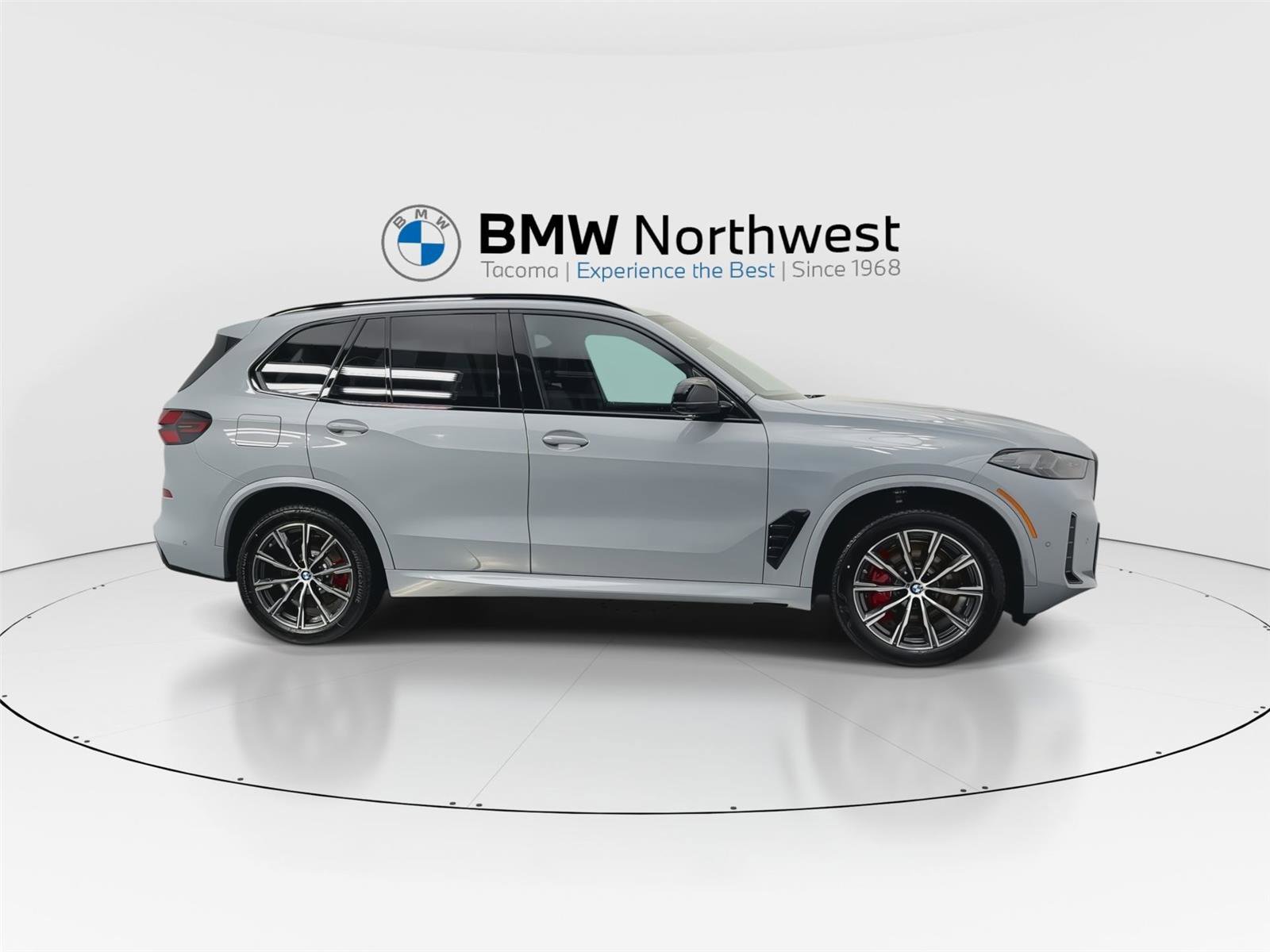 New 2026 BMW X5 M60i image 5