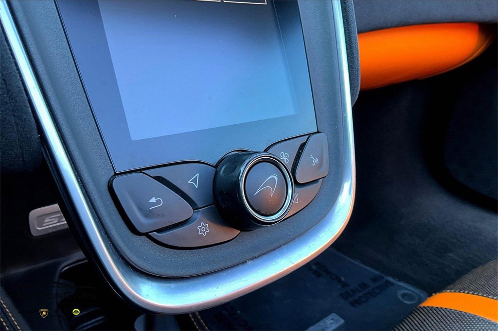 Used 2019 McLaren 570S Spider image 25