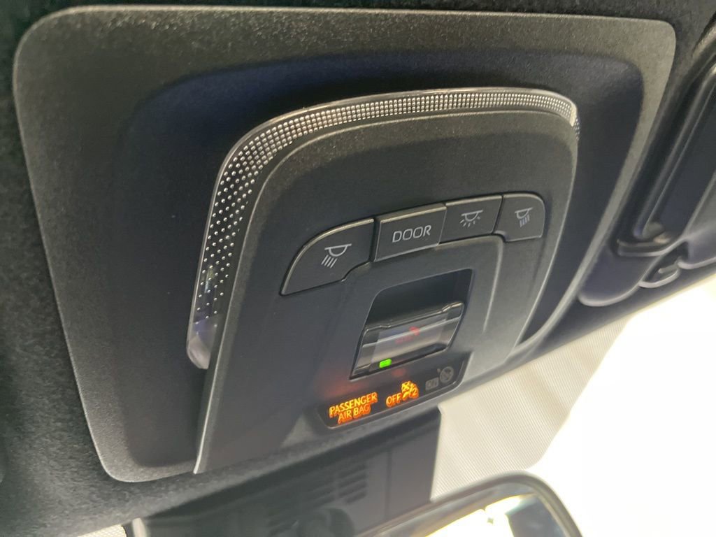 Used 2023 Toyota Corolla XSE FWD image 17