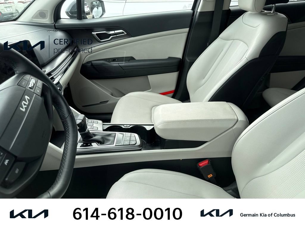 Certified 2026 Kia Sportage EX FWD image 8