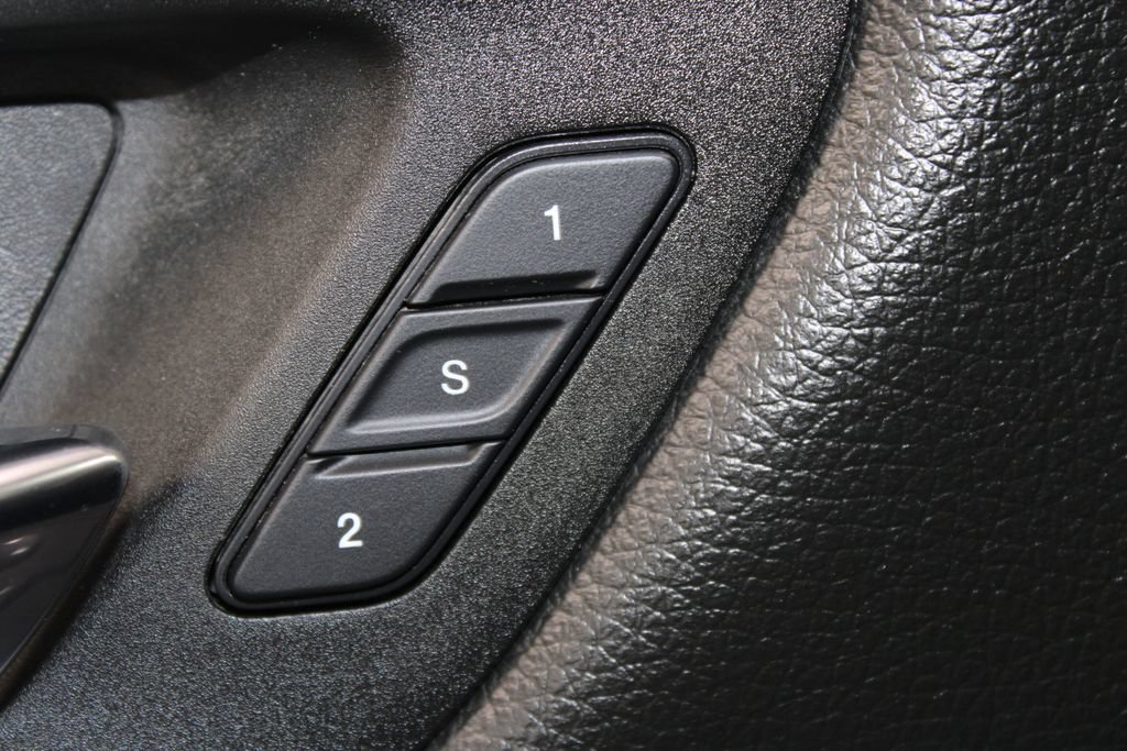 Used 2025 RAM 1500 Laramie AWD/4WD image 28