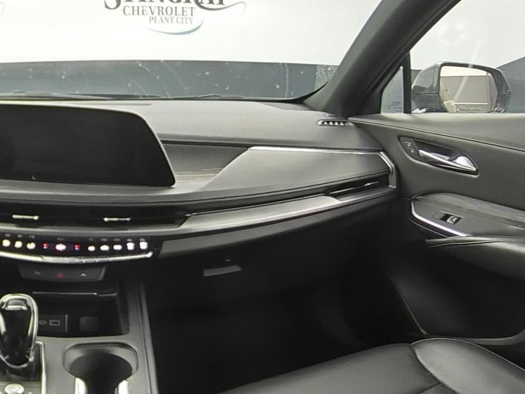 Used 2024 Cadillac XT4 Premium Luxury FWD image 15
