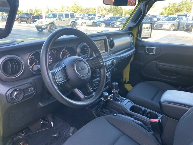 Used 2023 Jeep Wrangler Willys image 12
