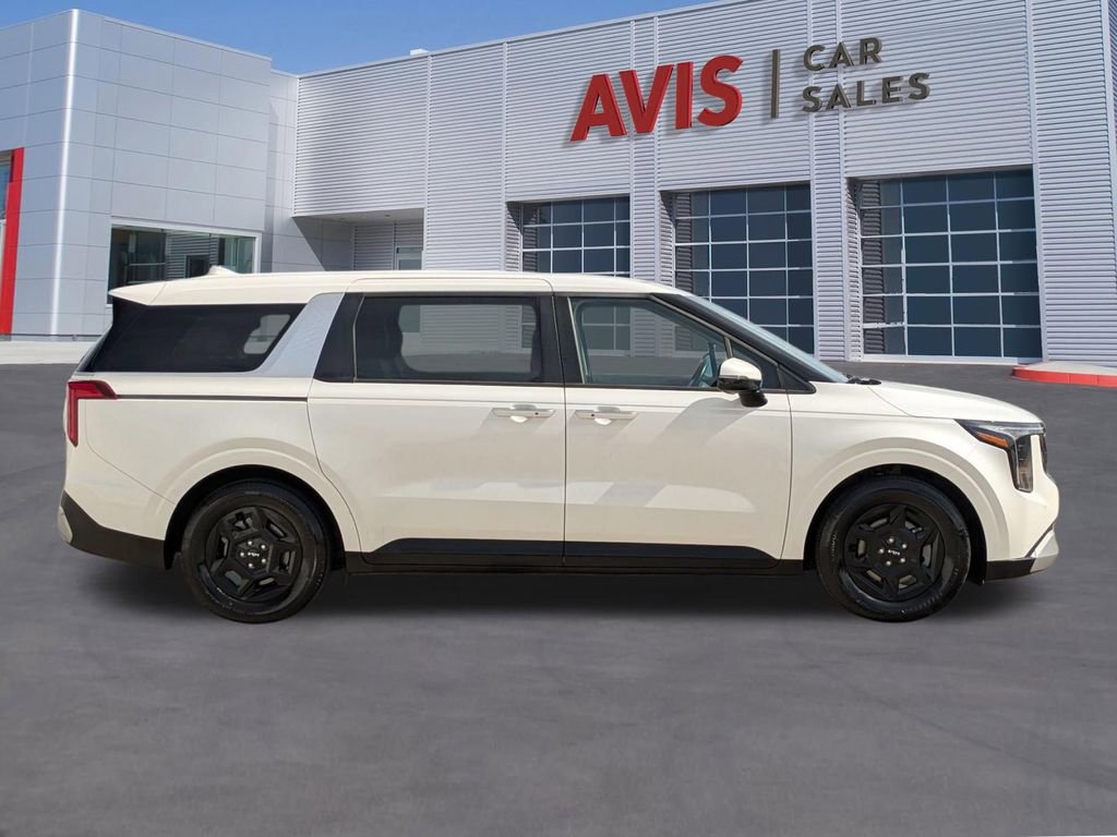 Used 2025 Kia Carnival LXS image 5