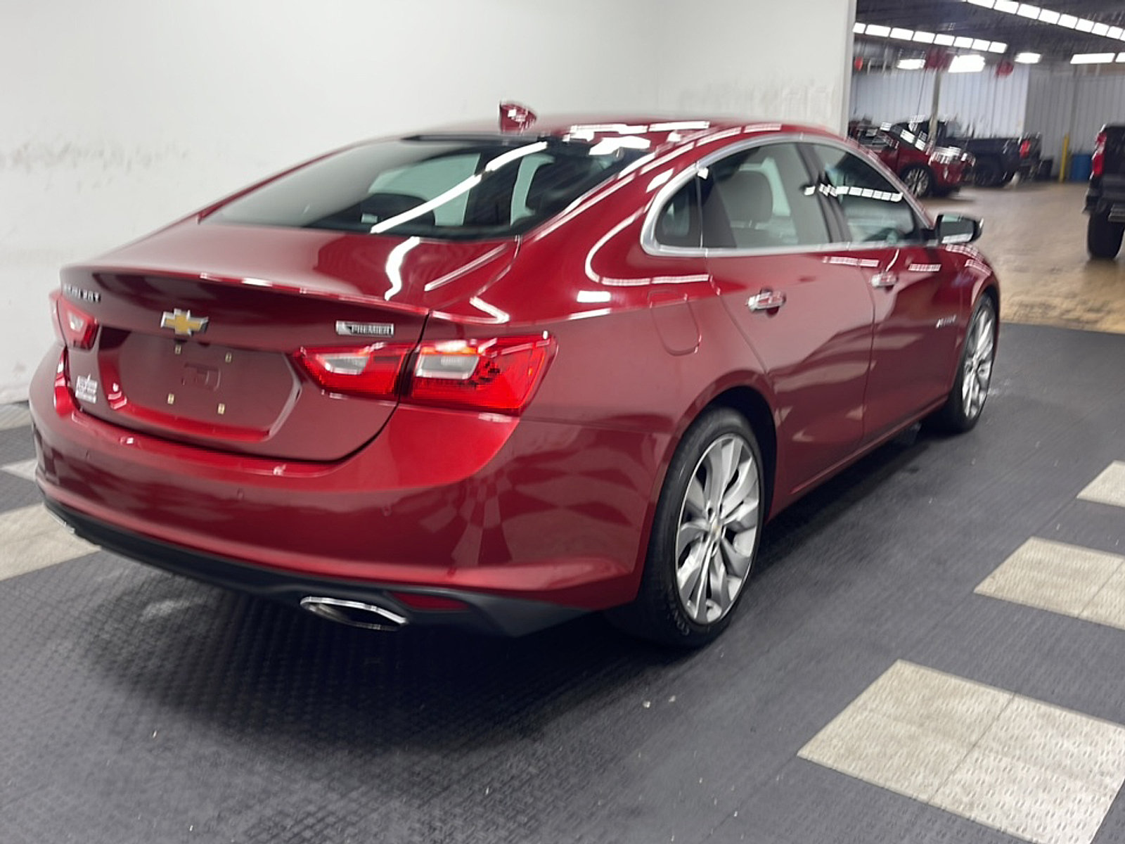 Used 2017 Chevrolet Malibu Premier w/ Premier Sun and Wheel Package FWD image 17