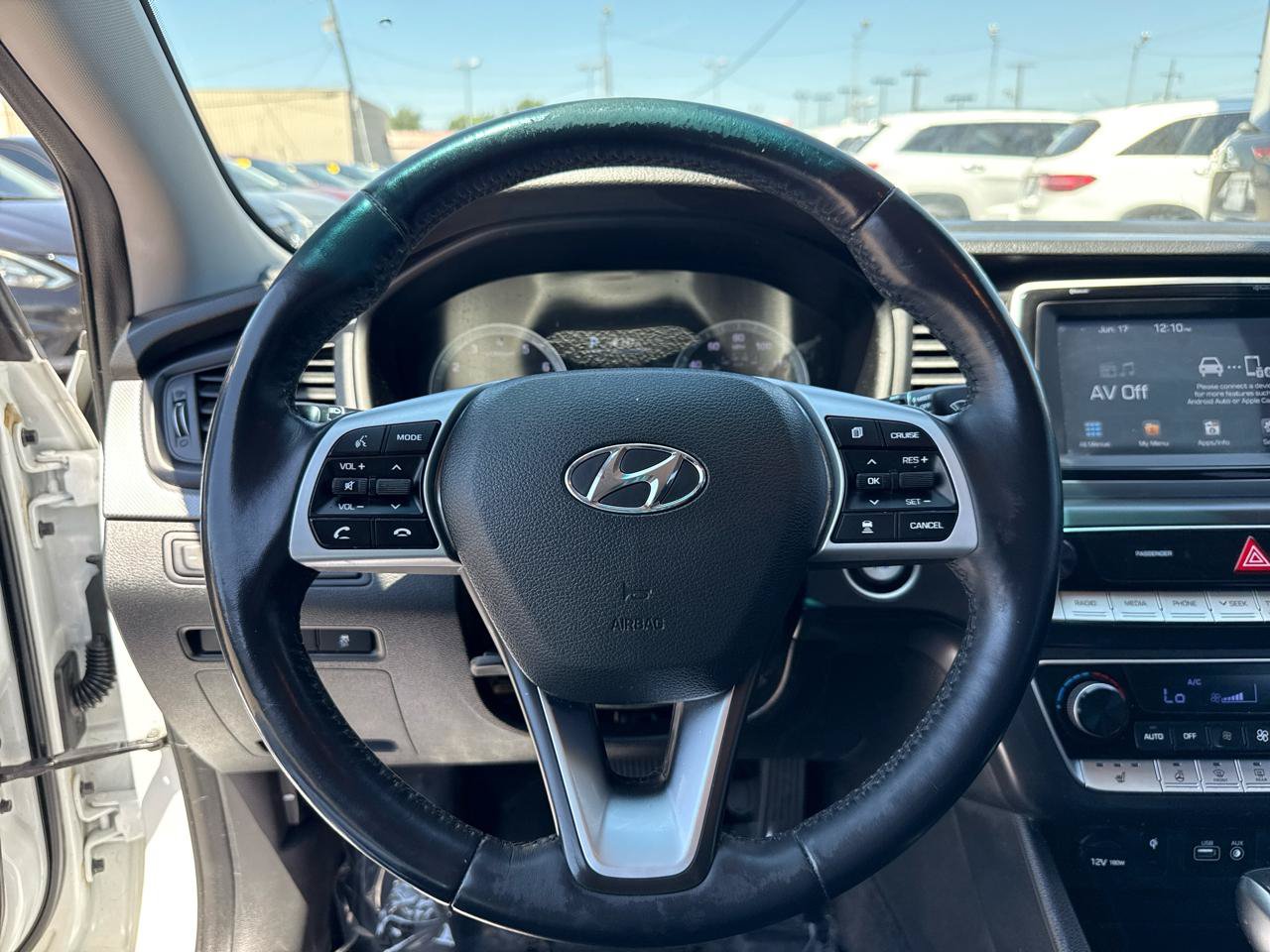 Used 2019 Hyundai Sonata SEL w/ Tech Package 02 FWD image 16