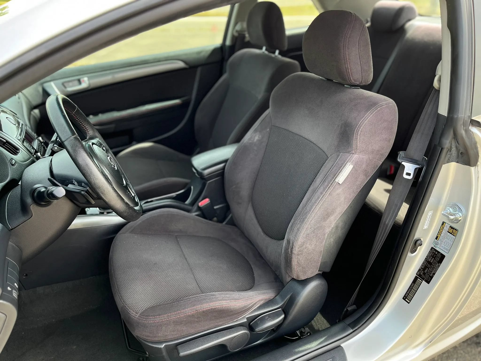 Used 2012 Kia Forte Koup SX FWD image 10