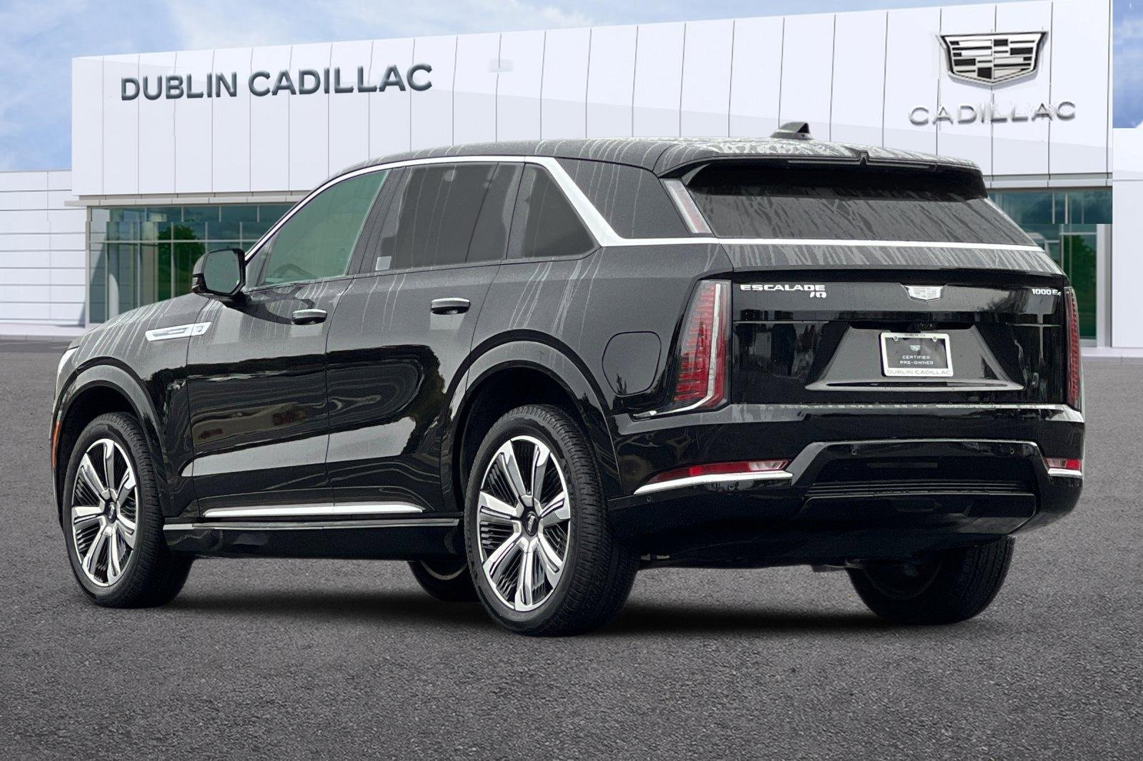 Used 2025 Cadillac Escalade IQ Luxury 1 image 6