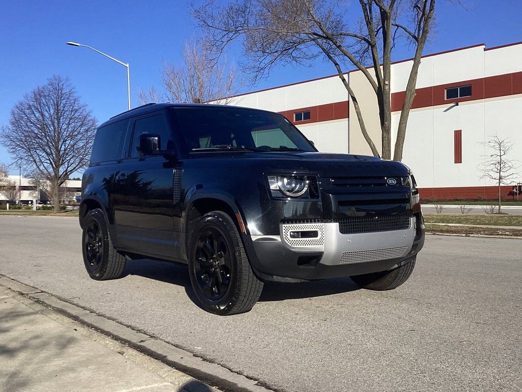 Used 2023 Land Rover Defender 90 S image 4