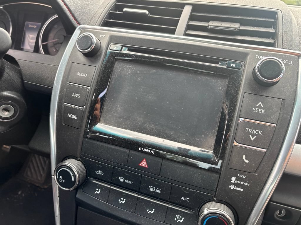 Used 2016 Toyota Camry SE FWD image 9