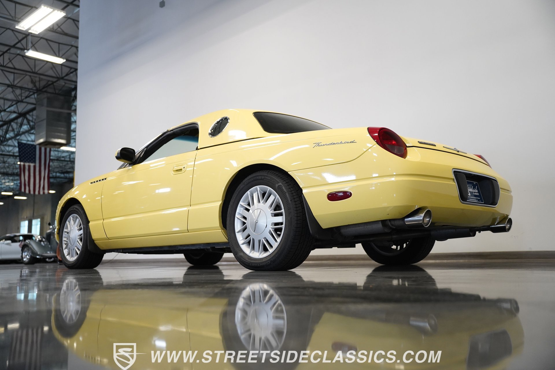 Used 2002 Ford Thunderbird image 12