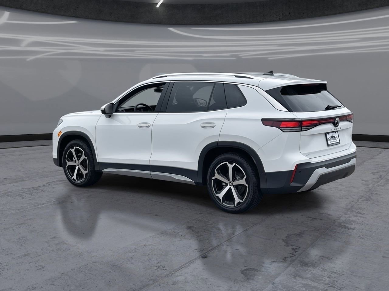 New 2026 Volkswagen Tiguan SE image 4