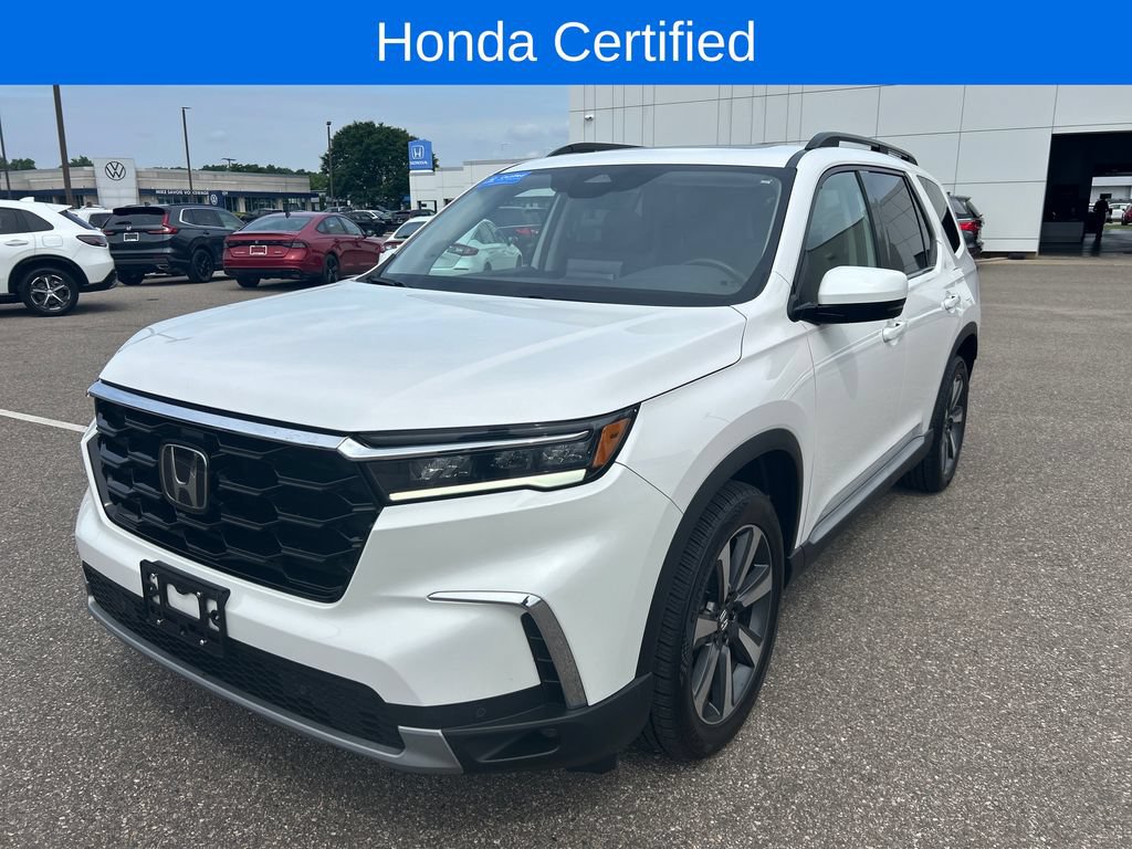 Certified 2023 Honda Pilot Touring image 4