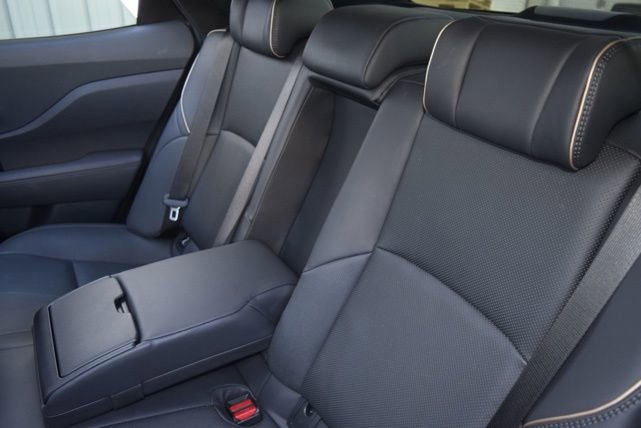 Used 2023 Toyota Crown Limited image 34