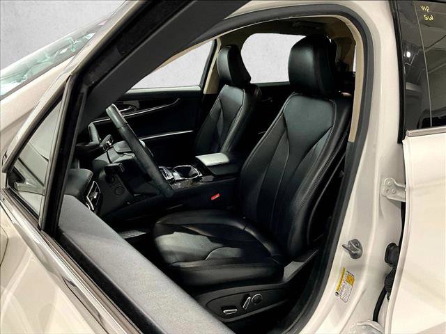 Used 2023 Lincoln Nautilus FWD w/ Premium Package image 27