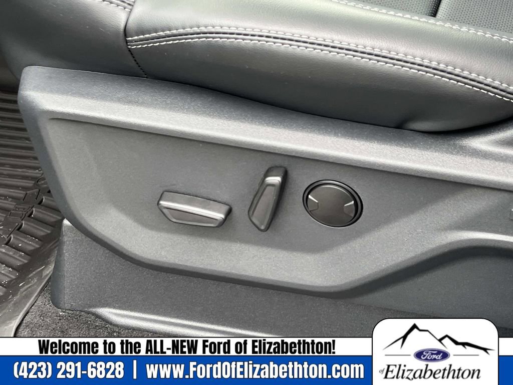 New 2026 Ford Expedition Max Platinum image 25