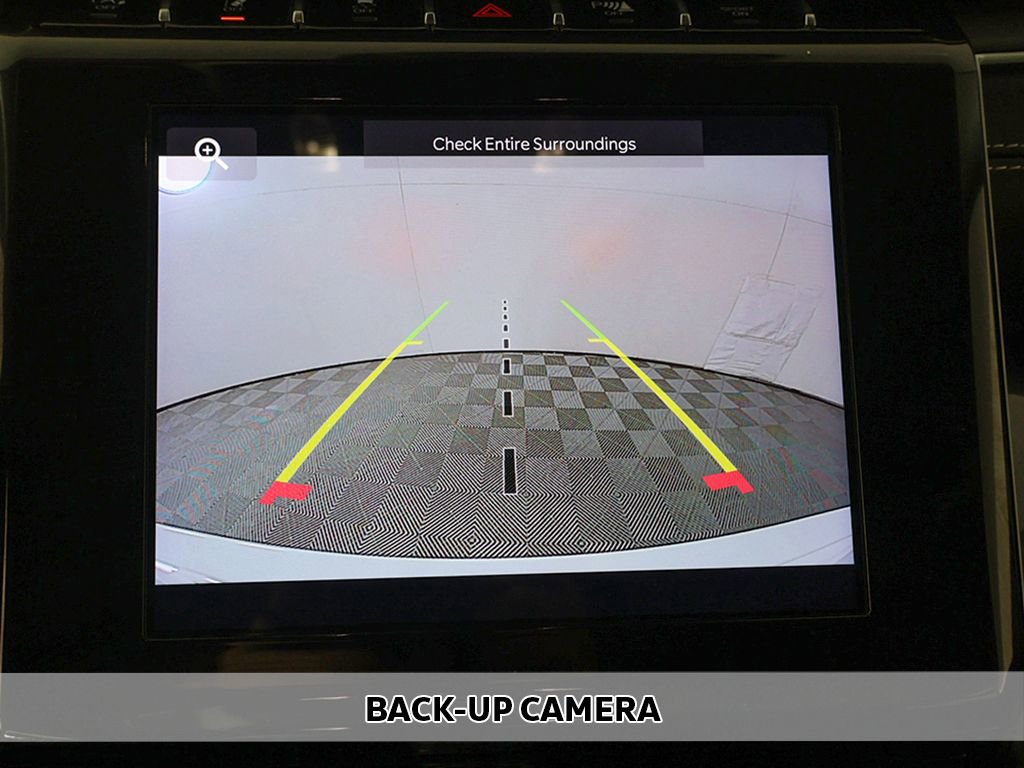 Used 2023 Jeep Grand Cherokee Laredo image 5