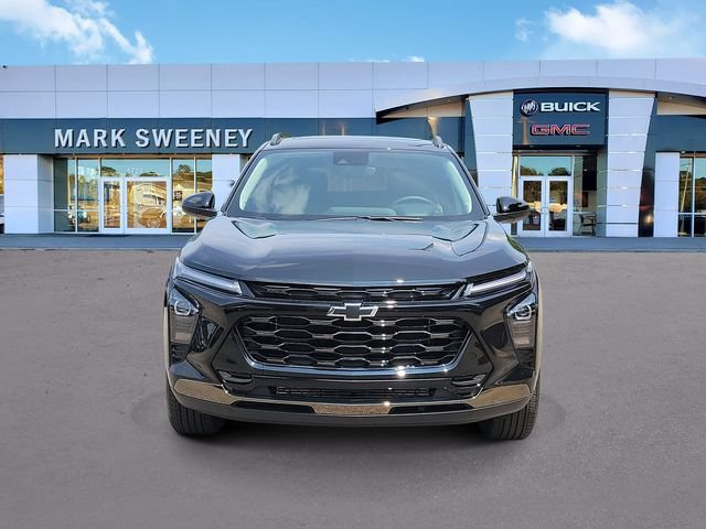 Used 2025 Chevrolet Trax ACTIV w/ Sunroof Package FWD image 2