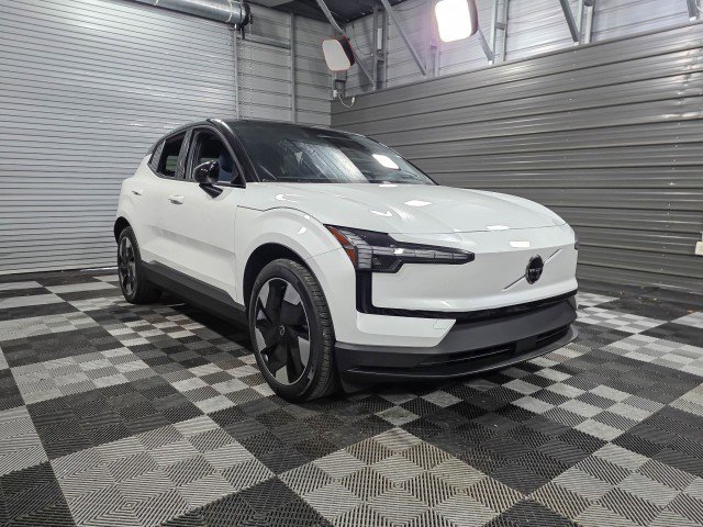 Used 2025 Volvo EX30 Plus image 4