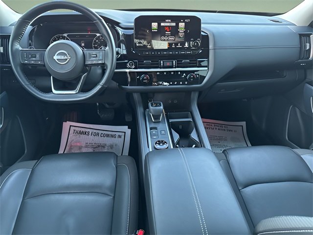 Used 2023 Nissan Pathfinder SL image 14